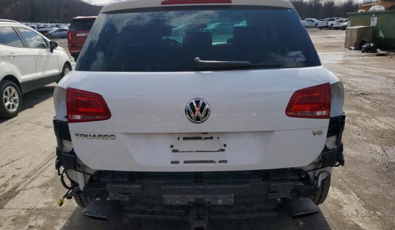 
								2016 Volkswagen Touareg full									