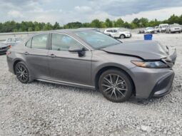 
										2024 Toyota Camry full									