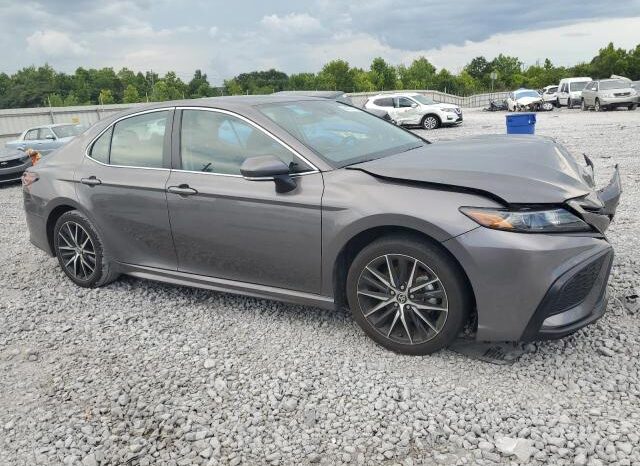 
								2024 Toyota Camry full									