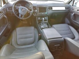 
										2016 Volkswagen Touareg full									