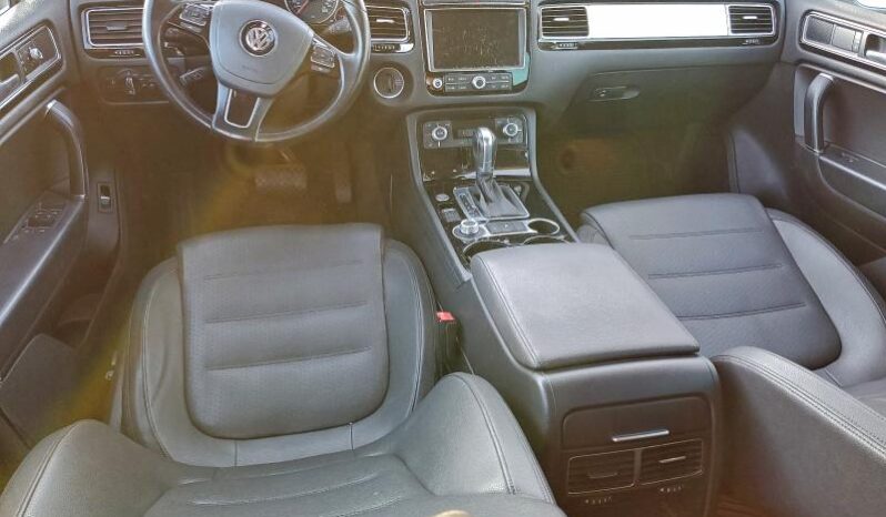 
								2016 Volkswagen Touareg full									