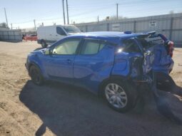 
										2020 Toyota C-hr full									