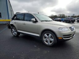 
										2004 Volkswagen Touareg full									