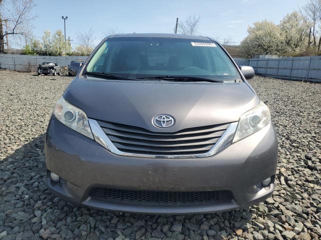 2012 Toyota Sienna