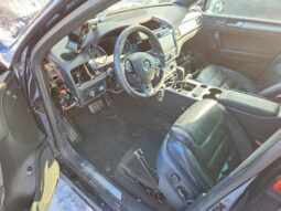 
										2014 Volkswagen Touareg full									