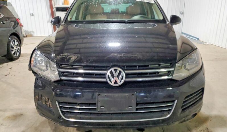 
								2013 Volkswagen Touareg full									