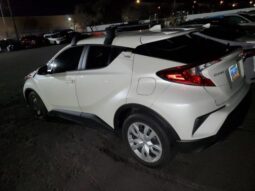 
										2019 Toyota C-hr full									