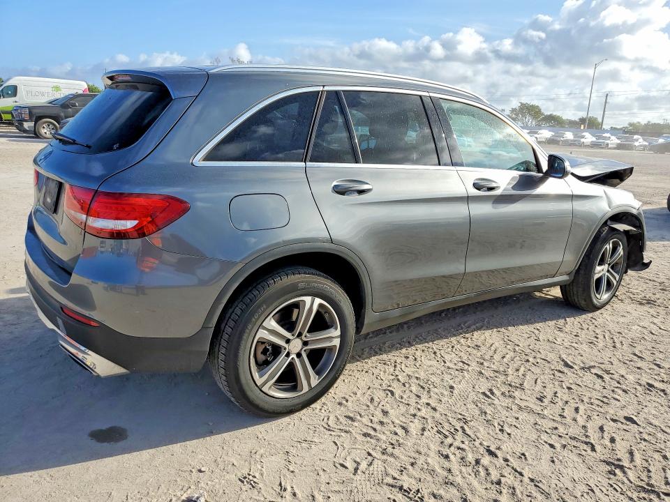 2017 Mercedes-benz Glc