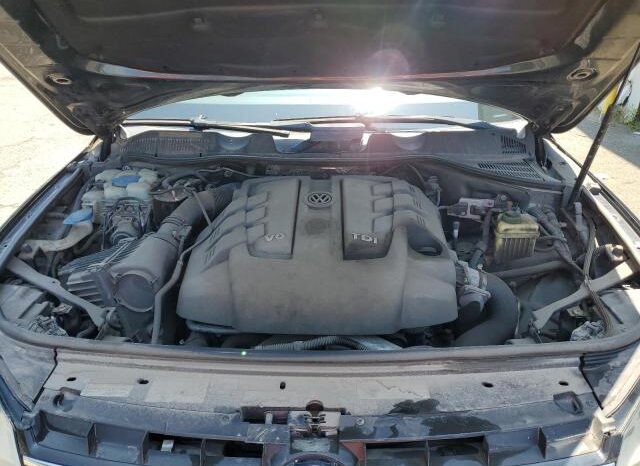 
								2014 Volkswagen Touareg full									