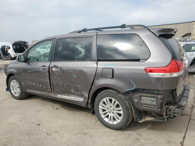 2012 Toyota Sienna xle