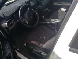 
										2018 Toyota C-hr full									