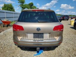 
										2016 Volkswagen Touareg full									