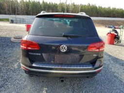 
										2016 Volkswagen Touareg full									
