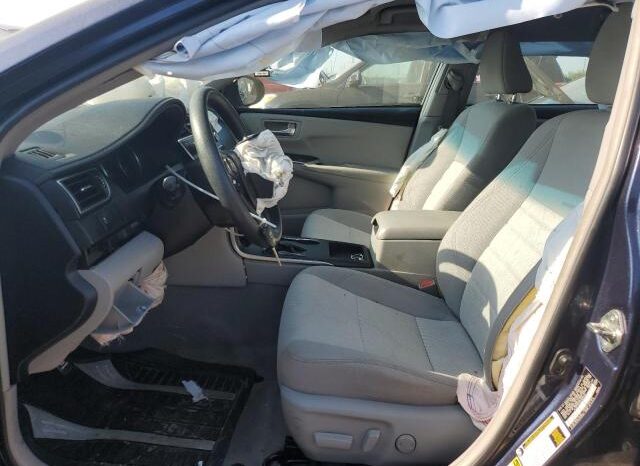 
								2016 Toyota Camry le full									