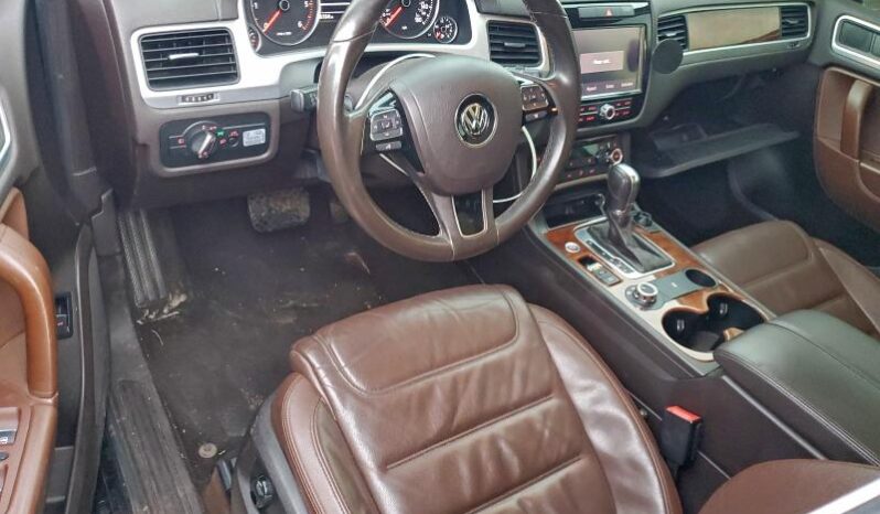 
								2014 Volkswagen Touareg full									