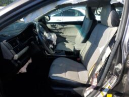 
										2016 Toyota Camry le full									