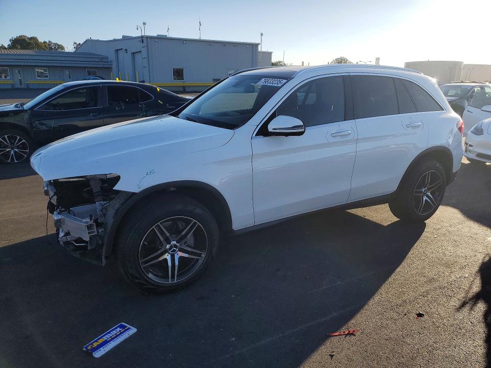 2017 Mercedes-benz Glc