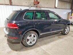 
										2013 Volkswagen Touareg full									