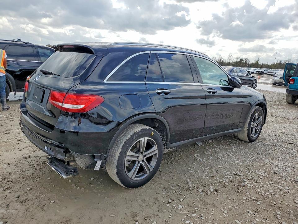 2016 Mercedes-benz Glc