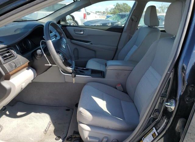 
								2017 Toyota Camry le full									