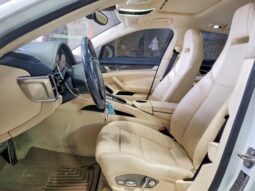 
										2013 Porsche Panamera full									