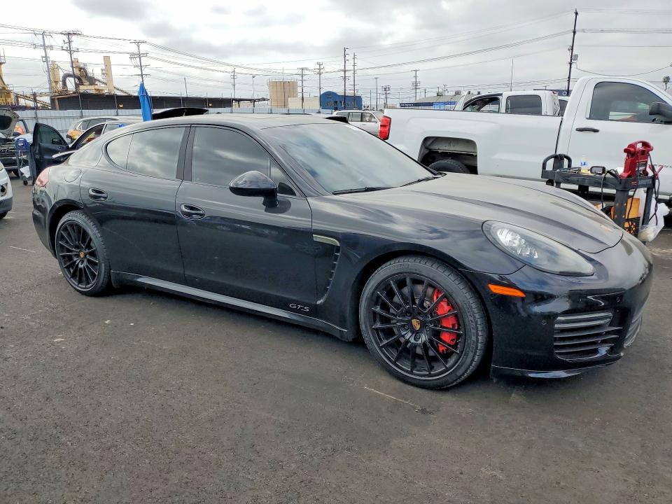 2016 Porsche Panamera