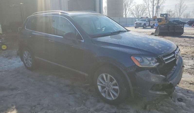 
								2014 Volkswagen Touareg full									