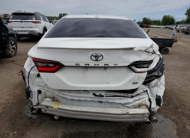 
								2022 Toyota Camry full									