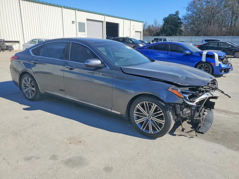 2018 Genesis G80