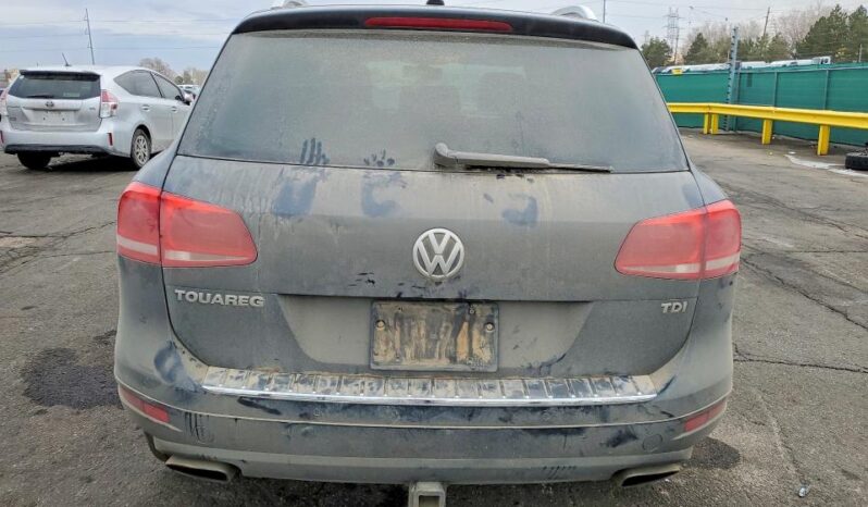
								2011 Volkswagen Touareg full									