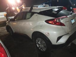 
										2019 Toyota C-hr full									