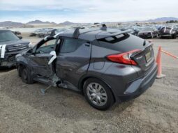 
										2021 Toyota C-hr full									