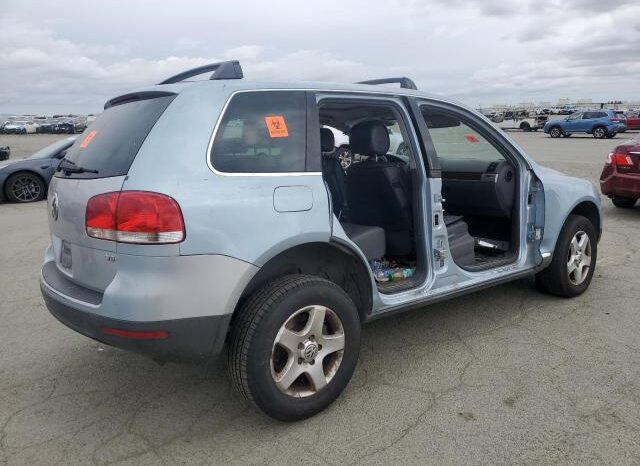 
								2004 Volkswagen Touareg full									