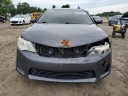 
										2012 Toyota Camry full									