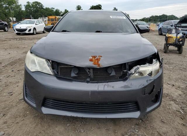 
								2012 Toyota Camry full									