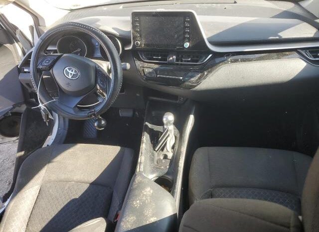 
								2020 Toyota C-hr full									