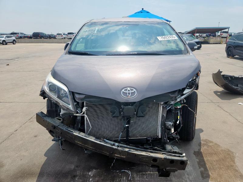 2016 Toyota Sienna