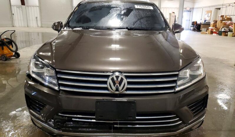 
								2015 Volkswagen Touareg full									