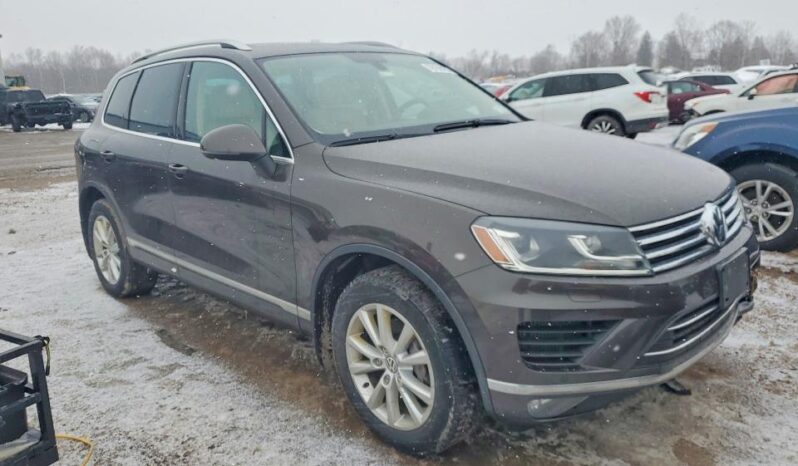 
								2015 Volkswagen Touareg full									