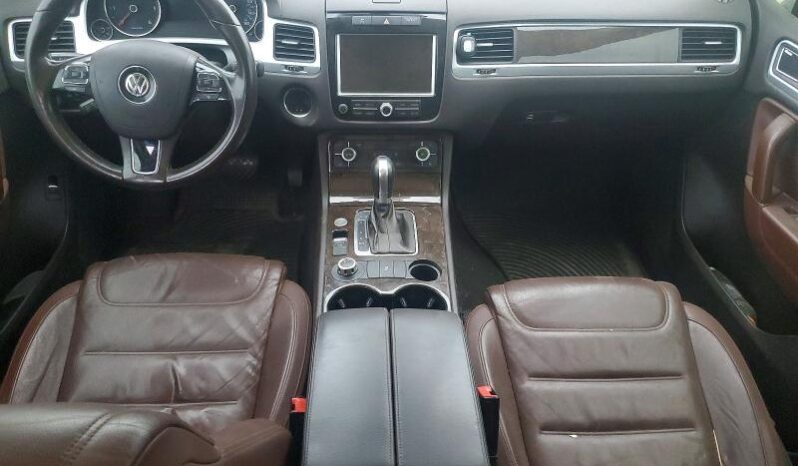
								2014 Volkswagen Touareg full									