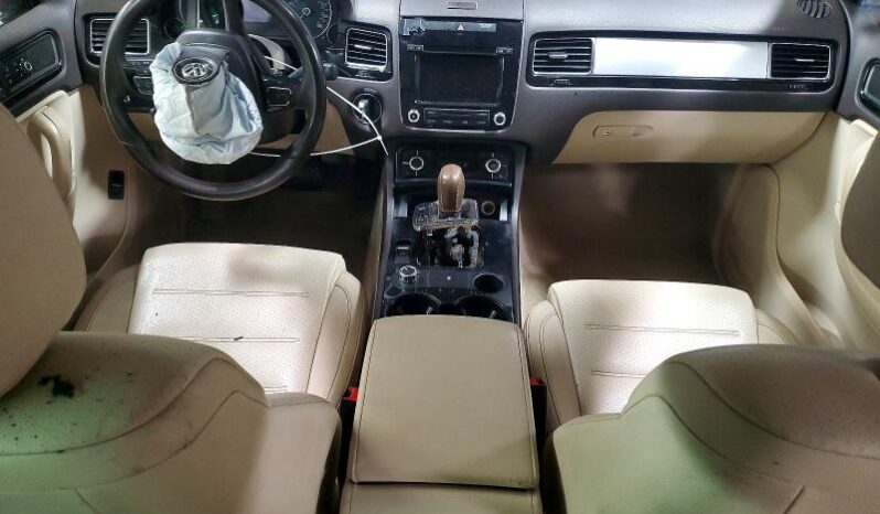 
								2013 Volkswagen Touareg full									