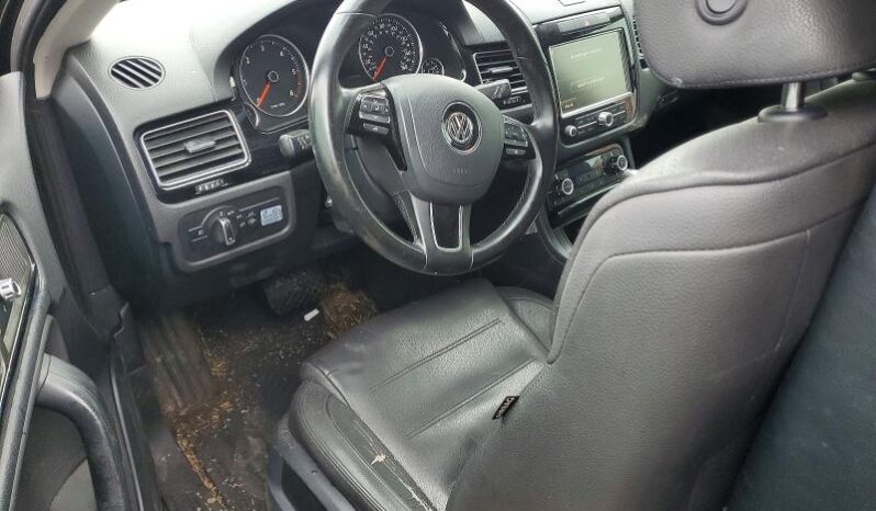 
								2014 Volkswagen Touareg full									