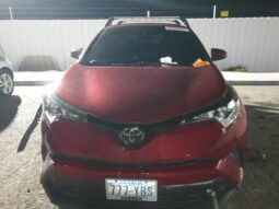 
										2019 Toyota C-hr full									