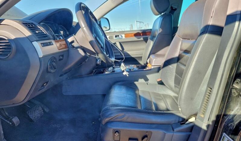 
								2008 Volkswagen Touareg full									