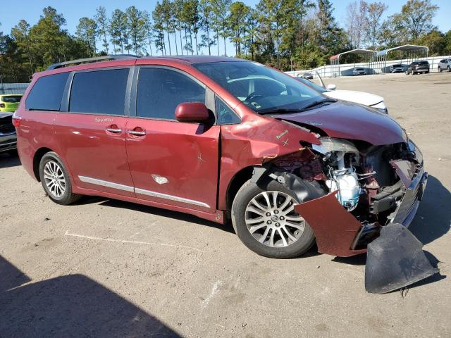 2020 Toyota Sienna xle