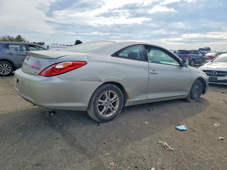 2005 Toyota Camry sola