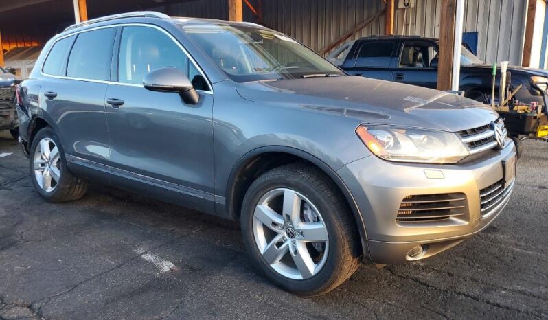 
								2013 Volkswagen Touareg full									