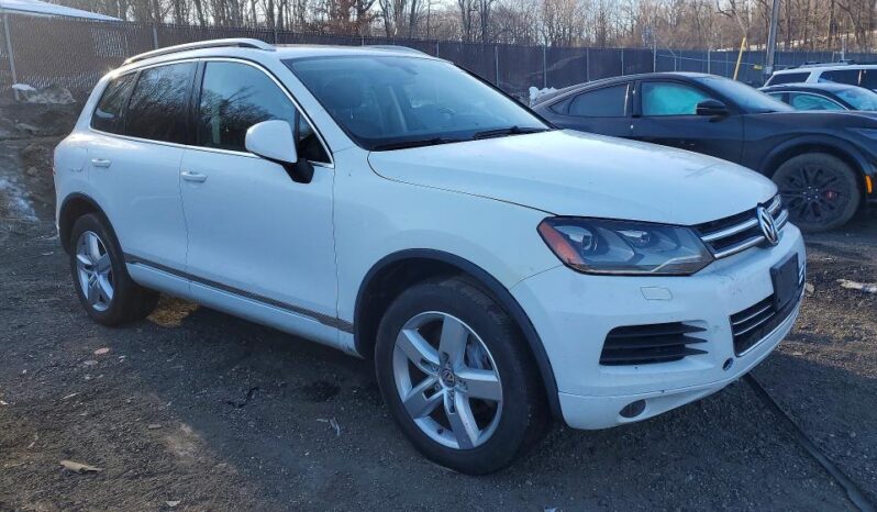 
								2013 Volkswagen Touareg full									