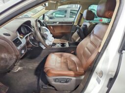 
										2014 Volkswagen Touareg full									