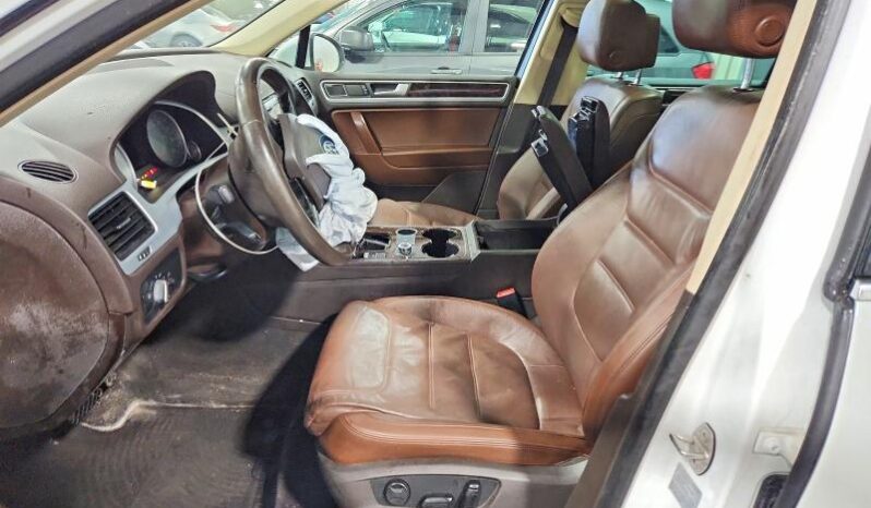 
								2014 Volkswagen Touareg full									